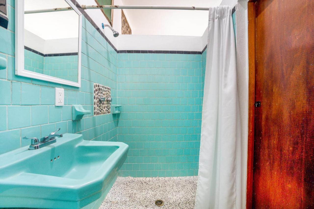 Hotel Adelita シワタネホ エクステリア 写真